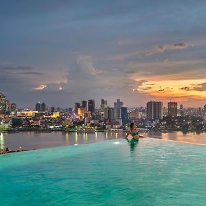 The Peninsula Phnom Penh